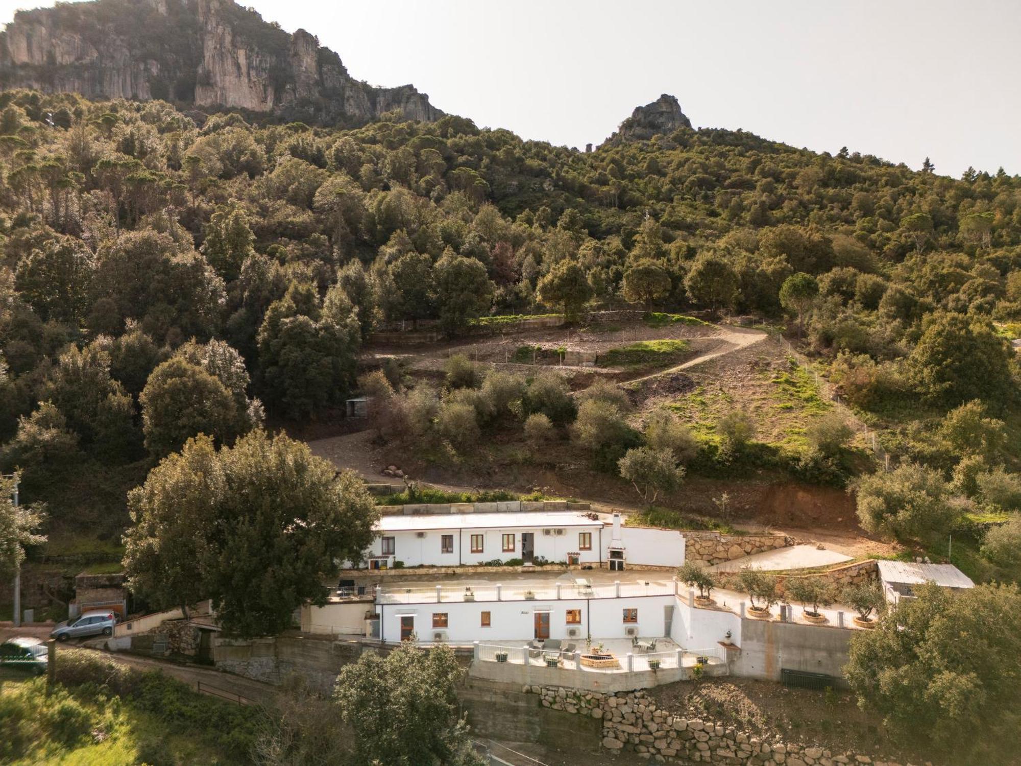 Casa Jerzu S'Essia De Su Santu 빌라 외부 사진